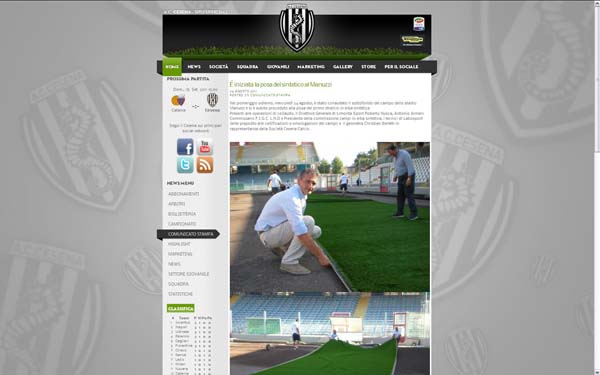 posa-manto--sintetico-stadio